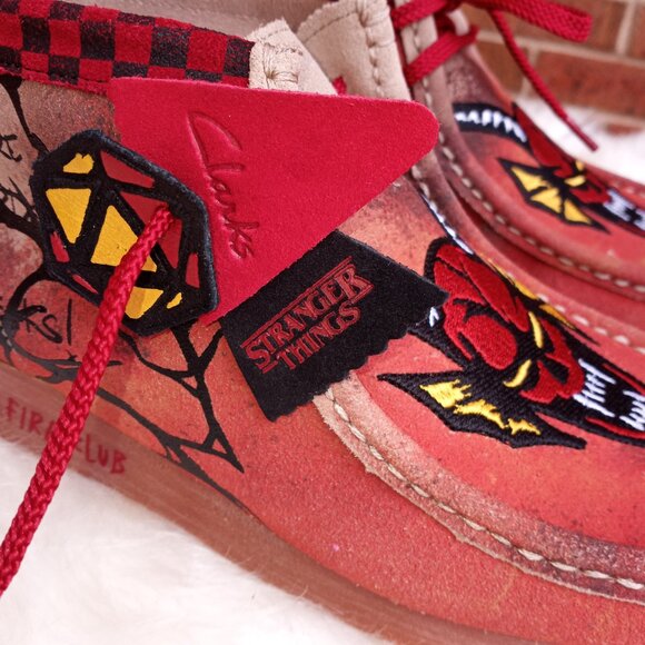Rare Clarks Original Wallabees Stranger Things Hellfire Club Shoes Men's Size: 8 - Picture 5 of 16